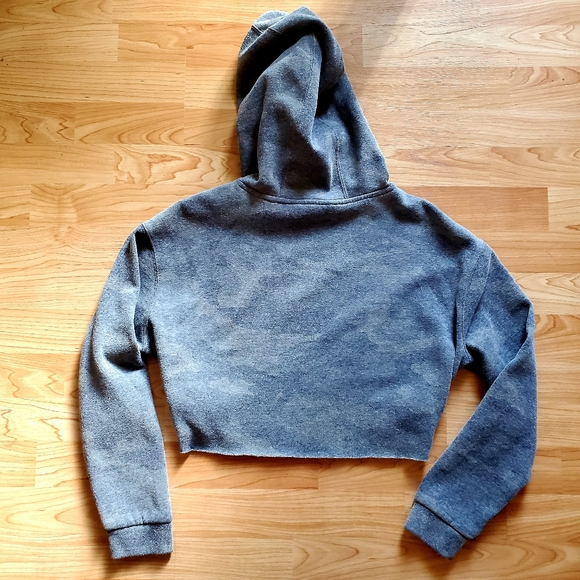 Camo cropped hoodie - Picture 2 of 3